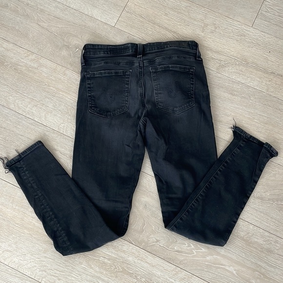 AG lightly distressed jeans - Picture 2 of 7